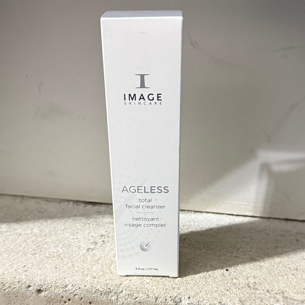 IMAGE Skincare Ageless Total Facial Cleanser — White